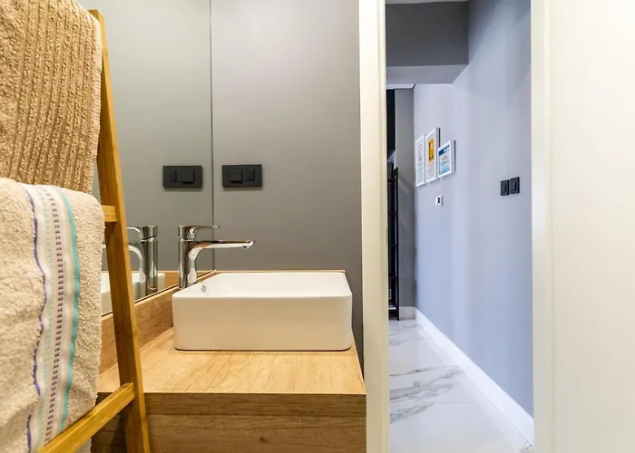 Hedera Estate, Hedera A57 * Dubrovnik