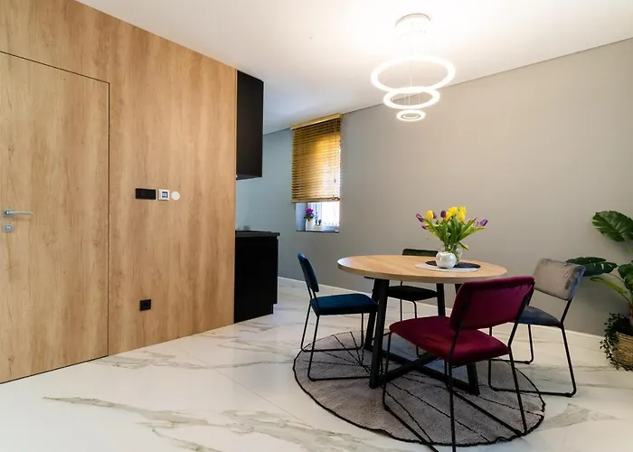 Hedera Estate, Hedera A57