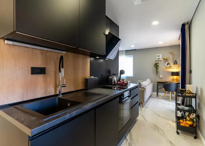 Hedera Estate, Hedera A57 * Dubrovnik